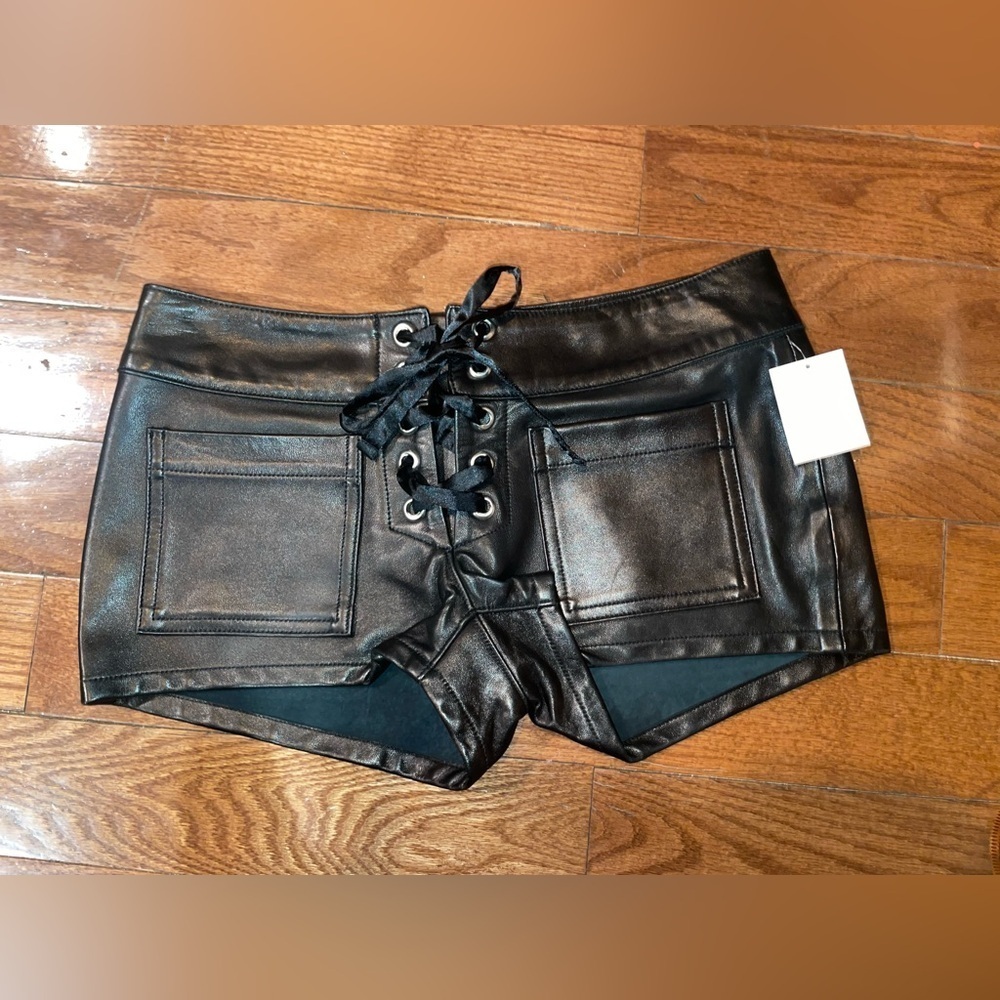 New! EB Denim Leather Black Micro Hottie Y2K
Lace Up Shorts ❤️‍🔥 Size 26 NWT! - Picture 10 of 15